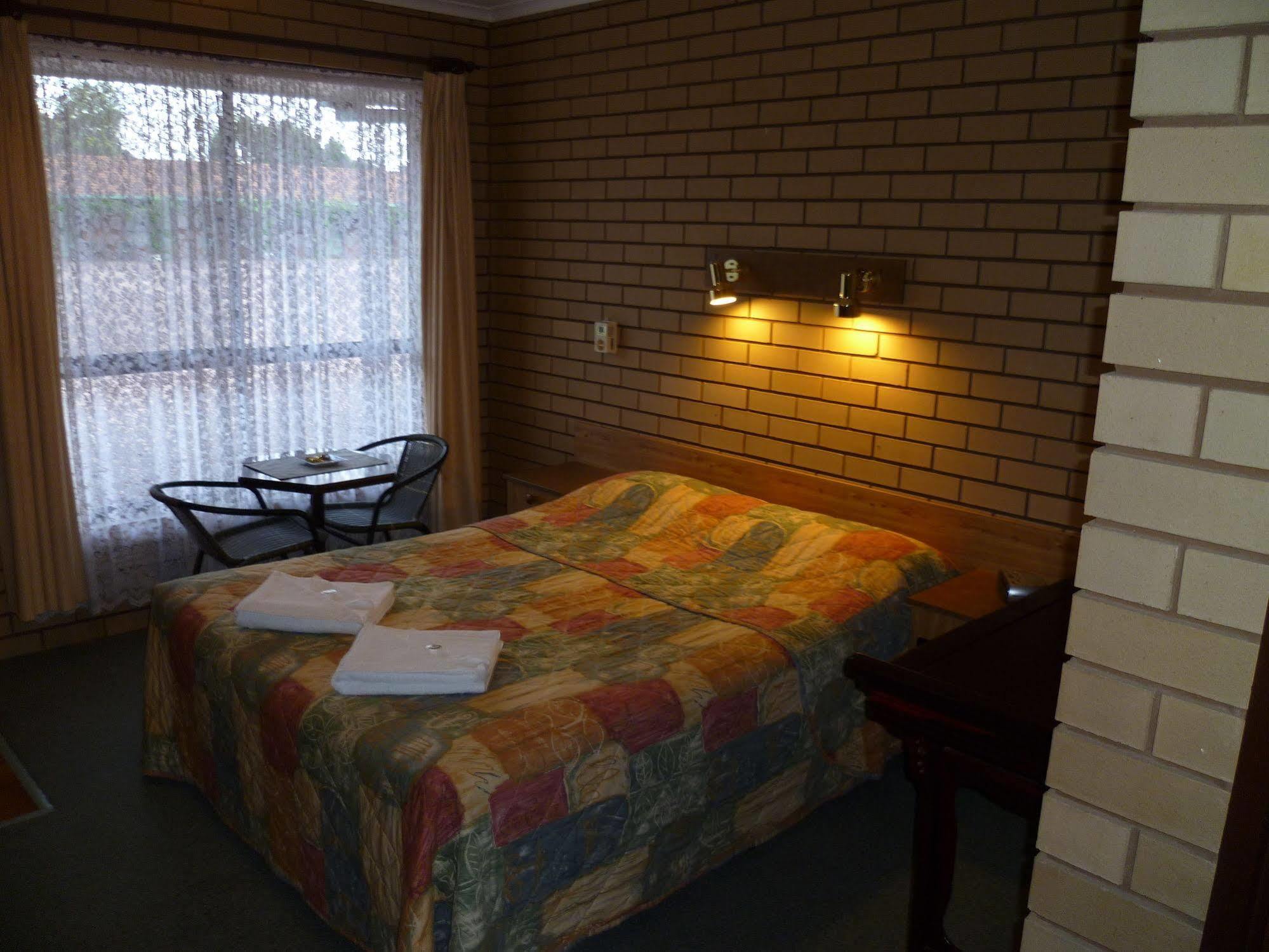 Birch Motel Tocumwal Previously Known As Kanimbla Motor Inn 외부 사진