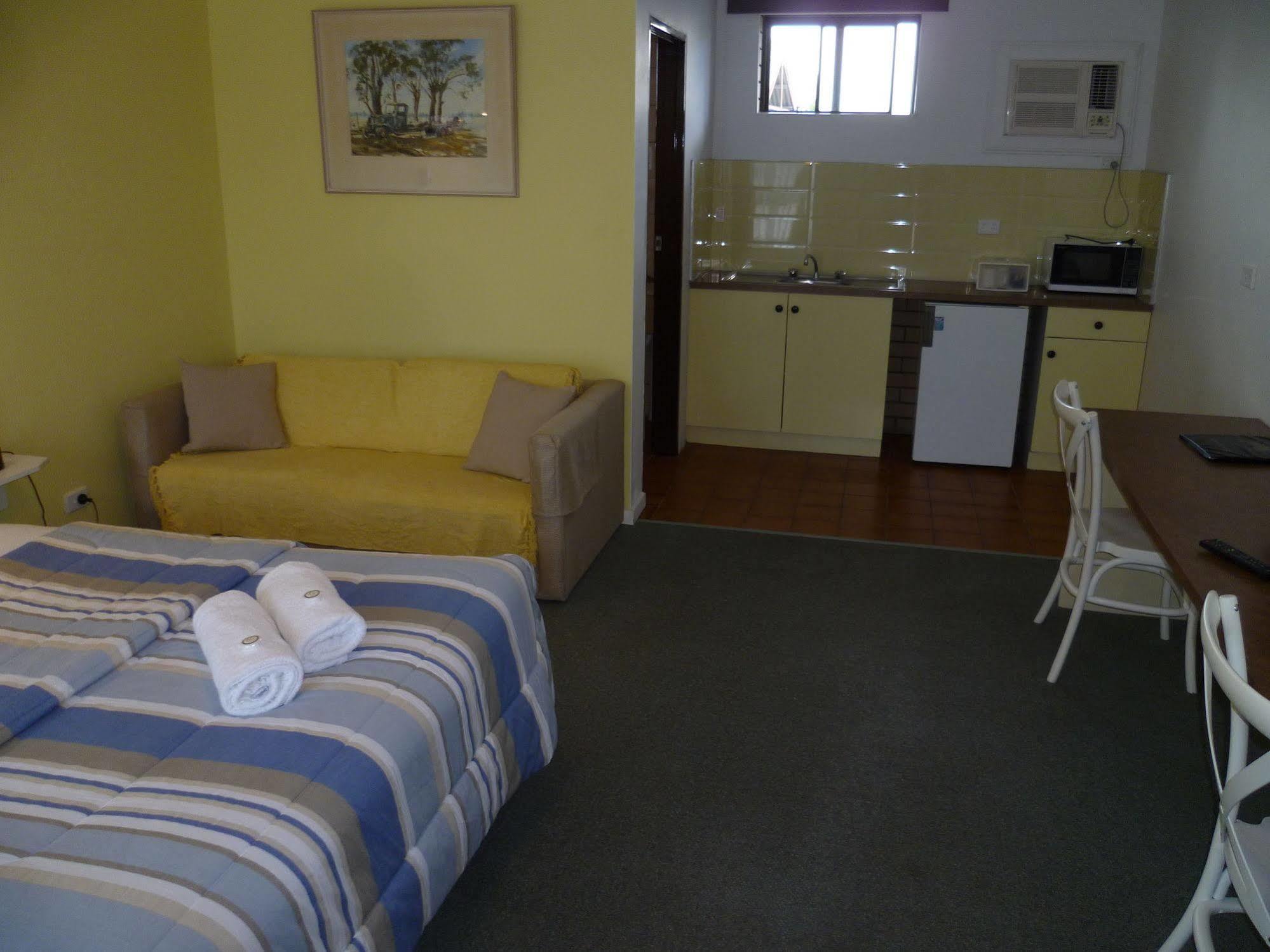 Birch Motel Tocumwal Previously Known As Kanimbla Motor Inn 외부 사진