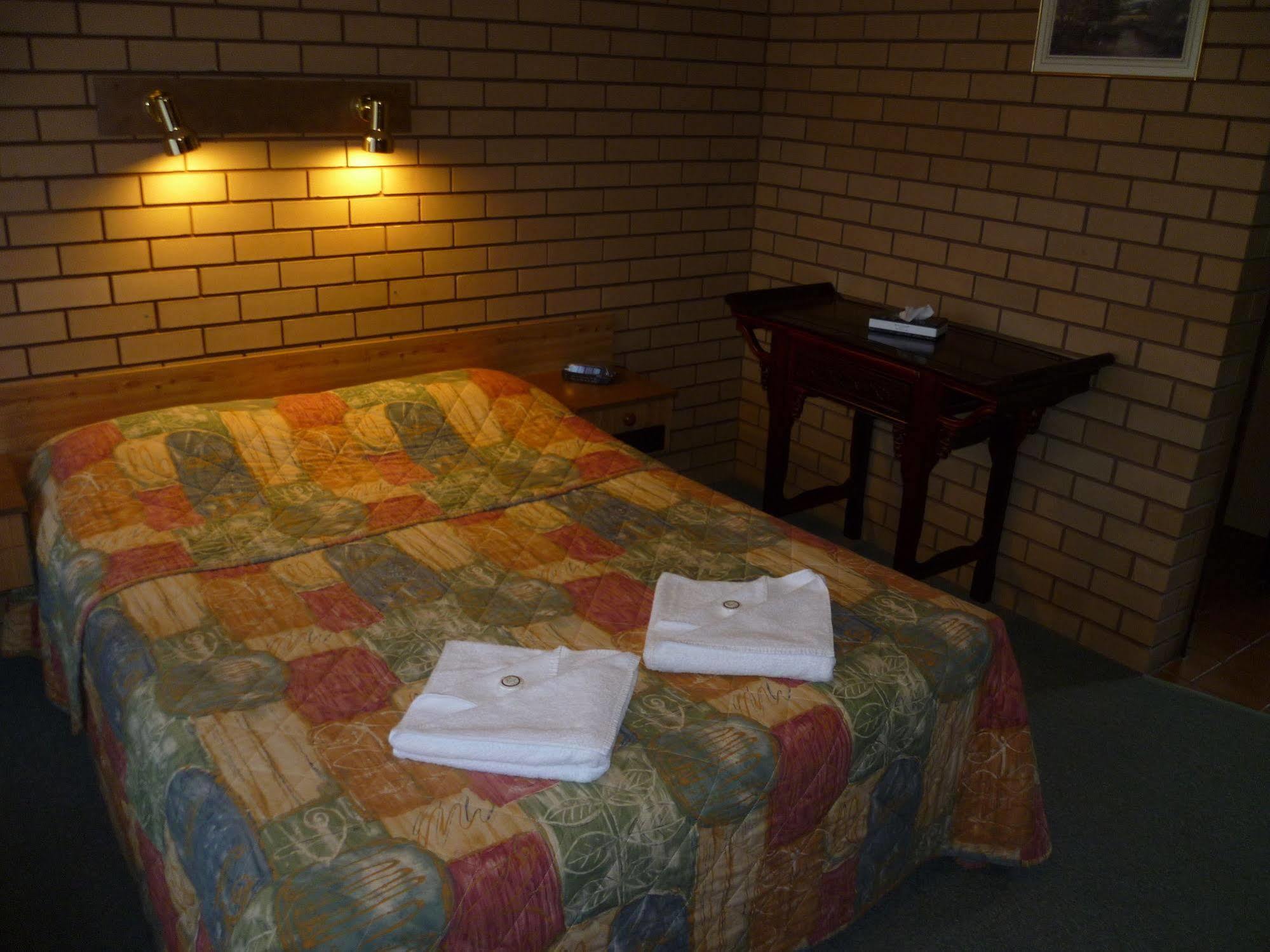 Birch Motel Tocumwal Previously Known As Kanimbla Motor Inn 외부 사진